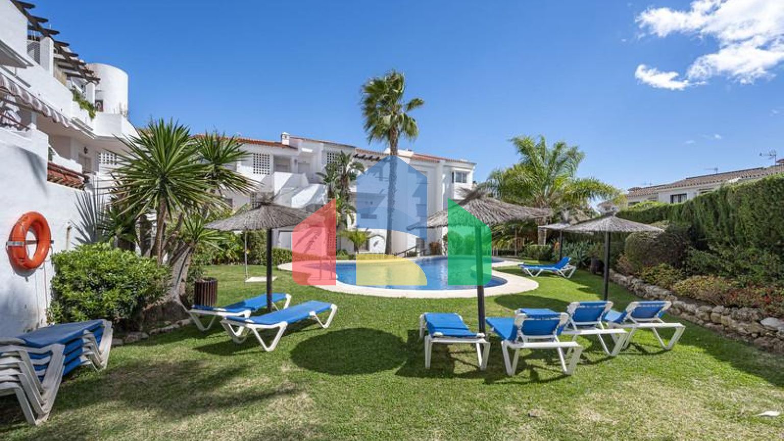 Апартаменты на среднем этаже на продажу в Bel Air