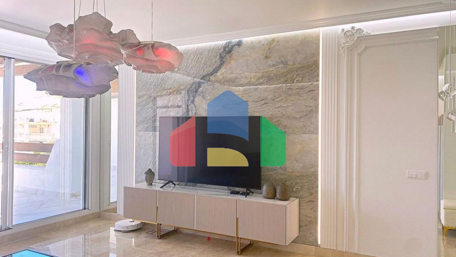 Квартира на верхнем этаже на продажу в Эстепоне.