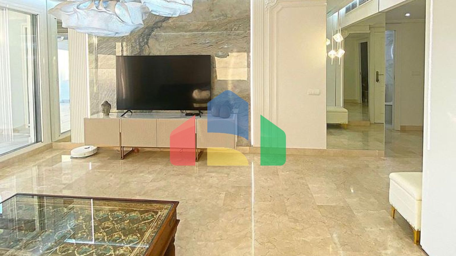 Квартира на верхнем этаже на продажу в Эстепоне.