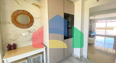 Квартира на верхнем этаже на продажу в Эстепоне.