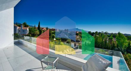 Недавно построенная современная вилла с 4 спальнями в Бель-Эре.