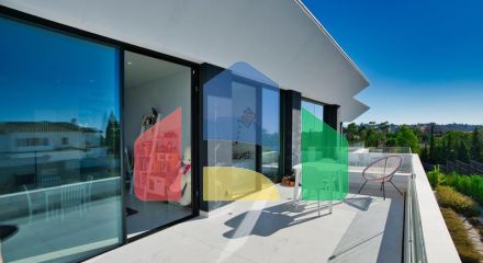 Недавно построенная современная вилла с 4 спальнями в Бель-Эре.