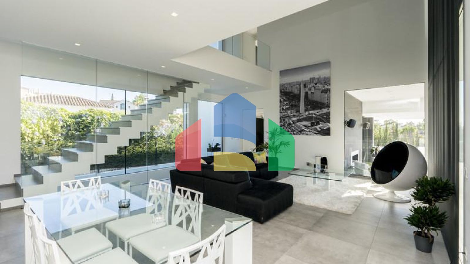 Недавно построенная современная вилла с 4 спальнями в Бель-Эре.