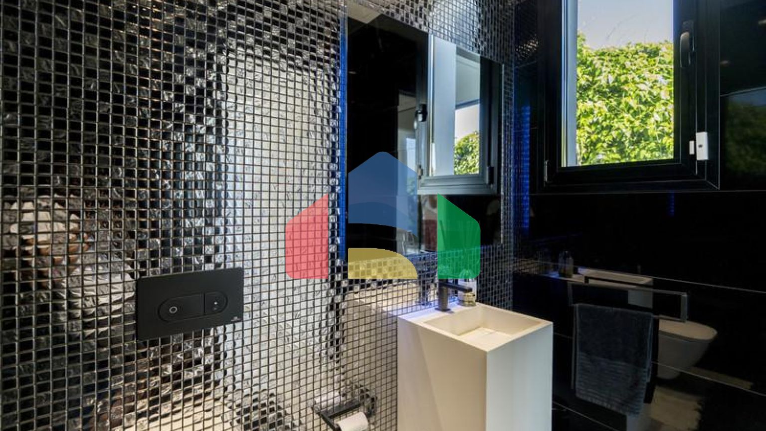 Недавно построенная современная вилла с 4 спальнями в Бель-Эре.