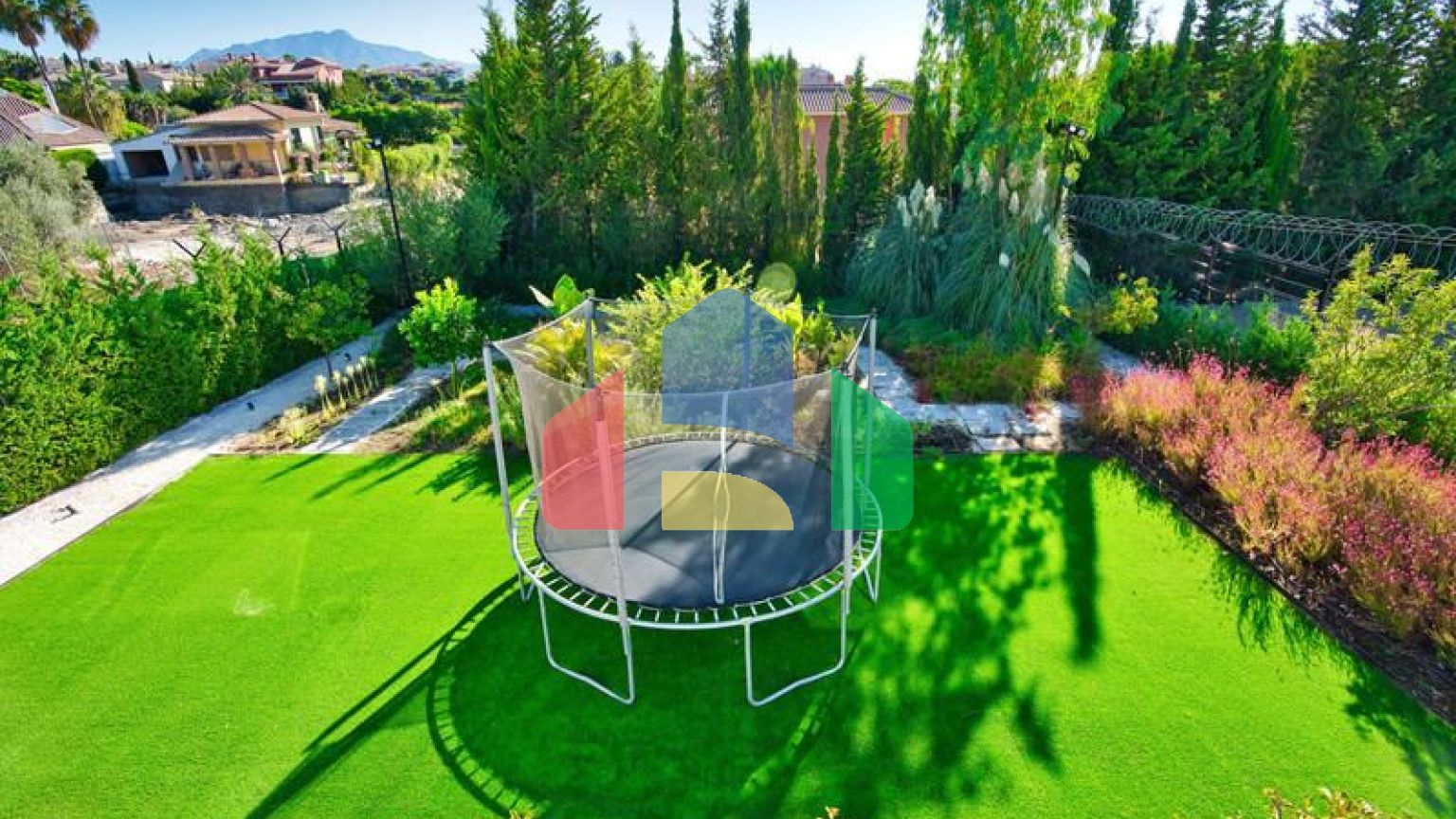 Недавно построенная современная вилла с 4 спальнями в Бель-Эре.