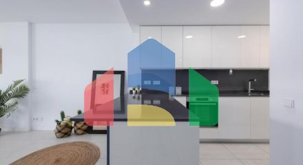 Квартира на первом этаже на продажу в Эстепоне