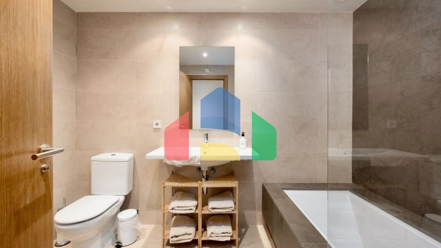 Добро пожаловать в эту квартиру с 2 спальнями и 2 ванными комнатами.