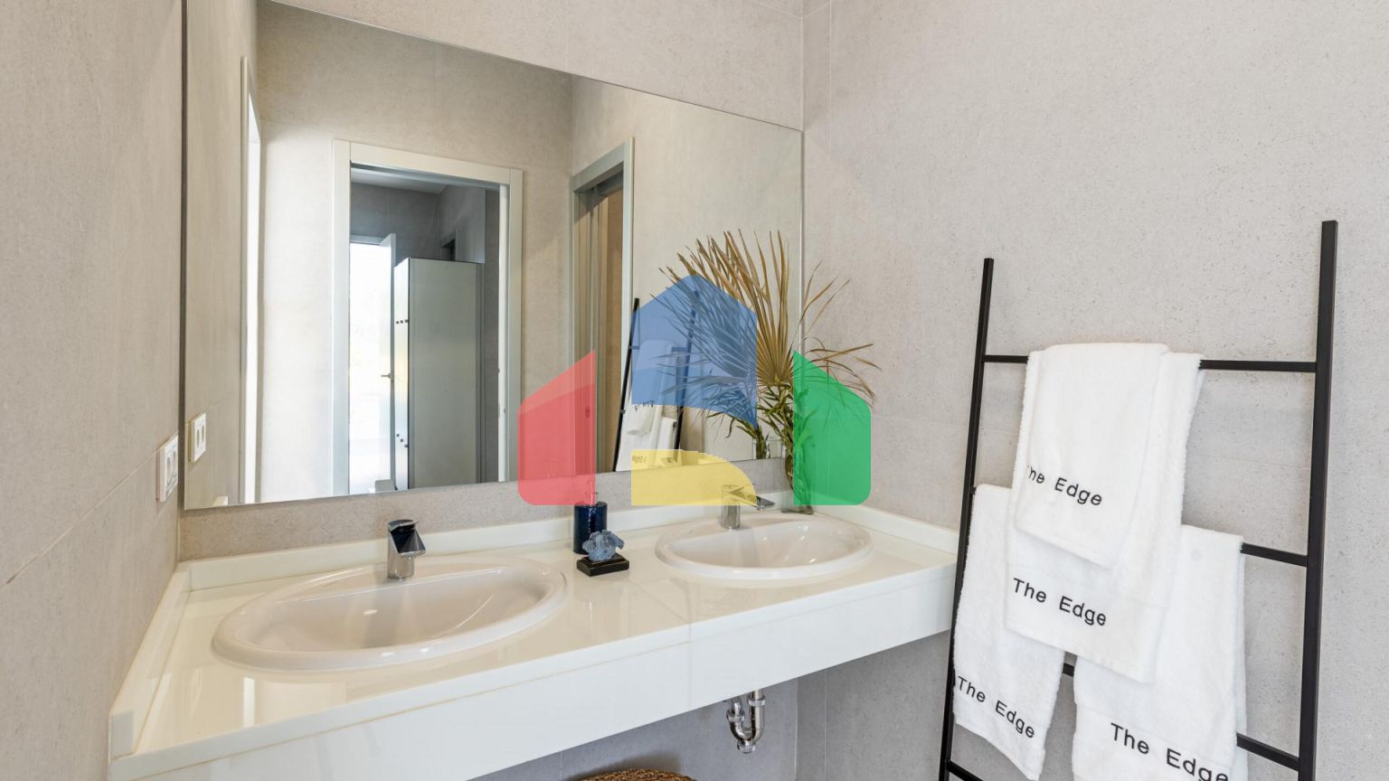 пентхаус на первой линии моря в Эстепоне, 3 спальни, 3 ванные комнаты