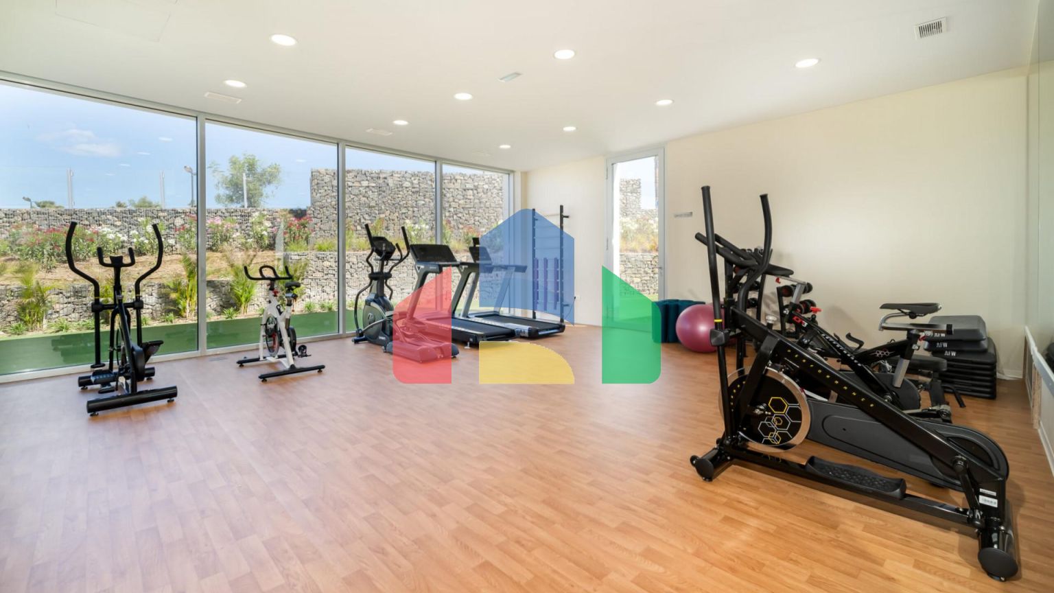 пентхаус на первой линии моря в Эстепоне, 3 спальни, 3 ванные комнаты