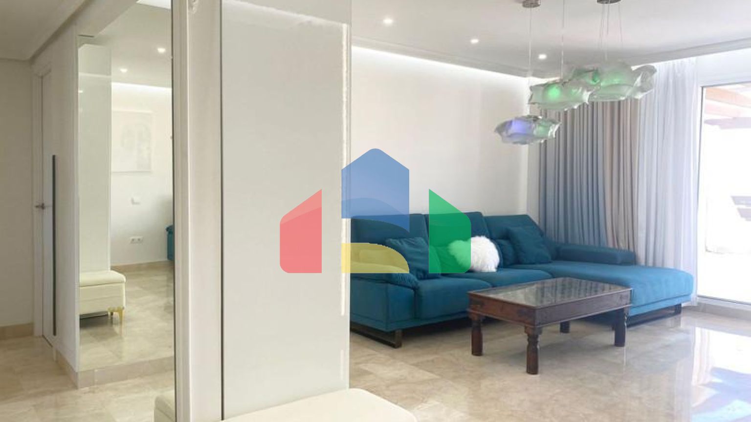 Пентхаус на продажу в Эстепоне.