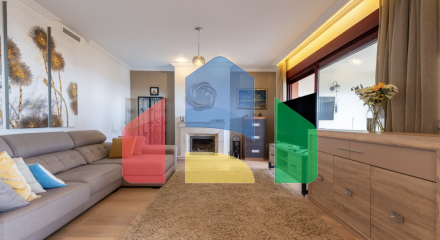 Великолепный таунхаус с 3 спальнями и видом на море в Эстепоне