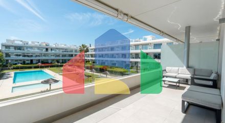 Middle floor apartment in Bel Air, Estepona