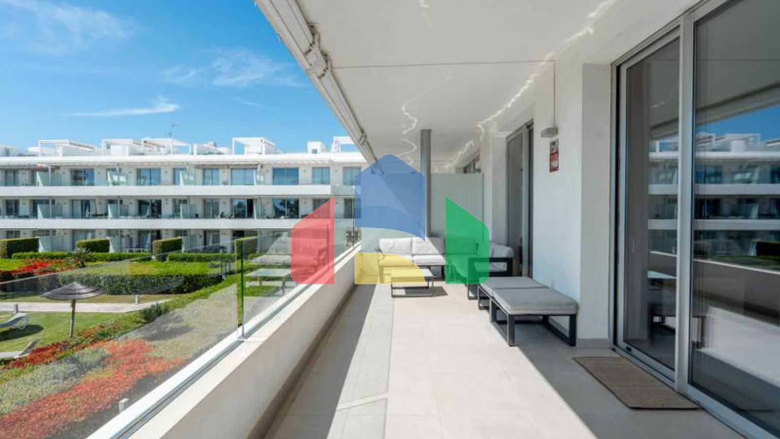 Апартаменты на среднем этаже в Bel Air, Эстепона