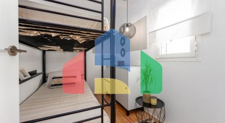 Stylishly Renovated Top-Floor Apartment in Estepona’s Heart