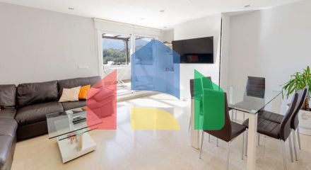 Современный Дуплекс-Пентхаус с Великолепными Видами в Эстепоне