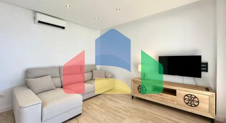 Квартира на среднем этаже на продажу в Эстепоне