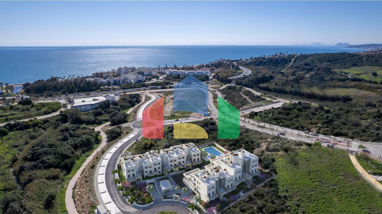 ЧАСТНАЯ УРБАНИЗАЦИЯ НА ПОБЕРЕЖЬЕ КОСТА-ДЕЛЬ-СОЛЬ В ДВУХ ШАГАХ ОТ ЭСТЕПОНЫ