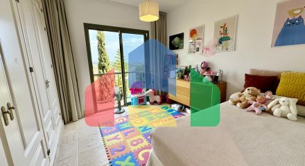 Apartment for sale in Benatalaya, Estepona