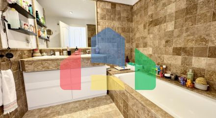 Квартира на продажу в Benatalaya, Эстепона