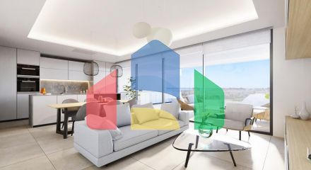 Penthouse with 4 bedrooms in an exclusive residential complex on the New Golden Mile, Estepona