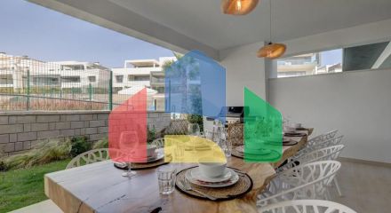 Потрясающие апартаменты на первом этаже в New Golden Mile Estepona