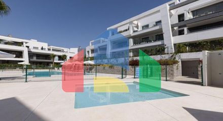 Потрясающие апартаменты на первом этаже в New Golden Mile Estepona