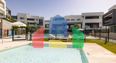 Потрясающие апартаменты на первом этаже в New Golden Mile Estepona