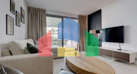 Потрясающие апартаменты на первом этаже в New Golden Mile Estepona