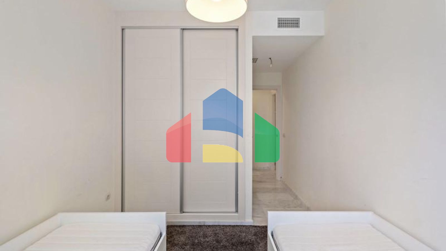 Потрясающие апартаменты на первом этаже в New Golden Mile Estepona