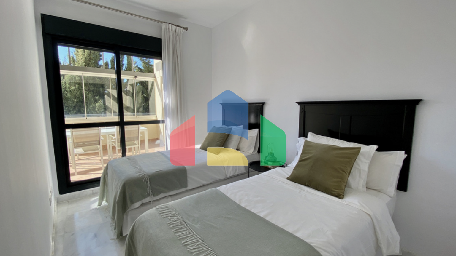 Апартаменты на берегу моря Апартаменты с 2 спальнями в районе New Golden Mile, Эстепона