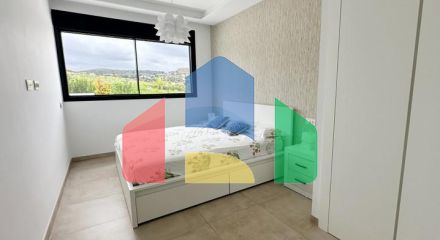 Апартаменты среднего этажа на продажу в Эстепоне