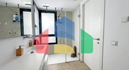 Апартаменты среднего этажа на продажу в Эстепоне