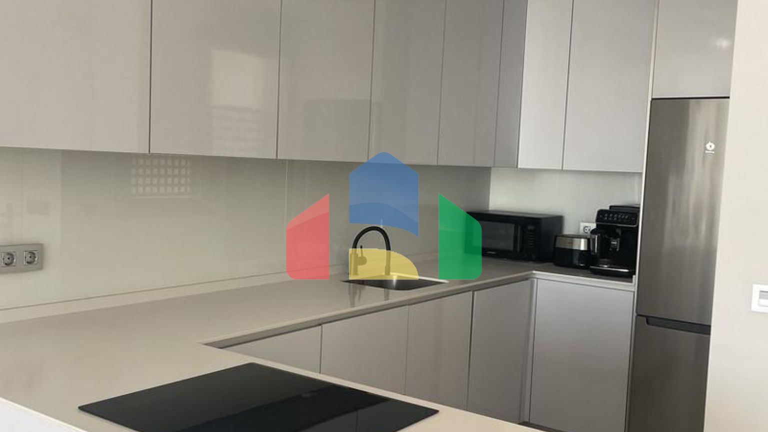 Пентхаус Дуплекс на продажу в Bel Air