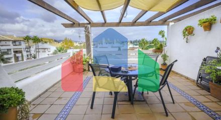 Пентхаус на продажу в Эстепоне.