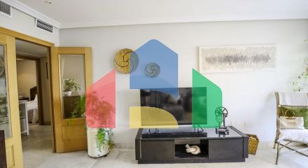 Пентхаус на продажу в Эстепоне.