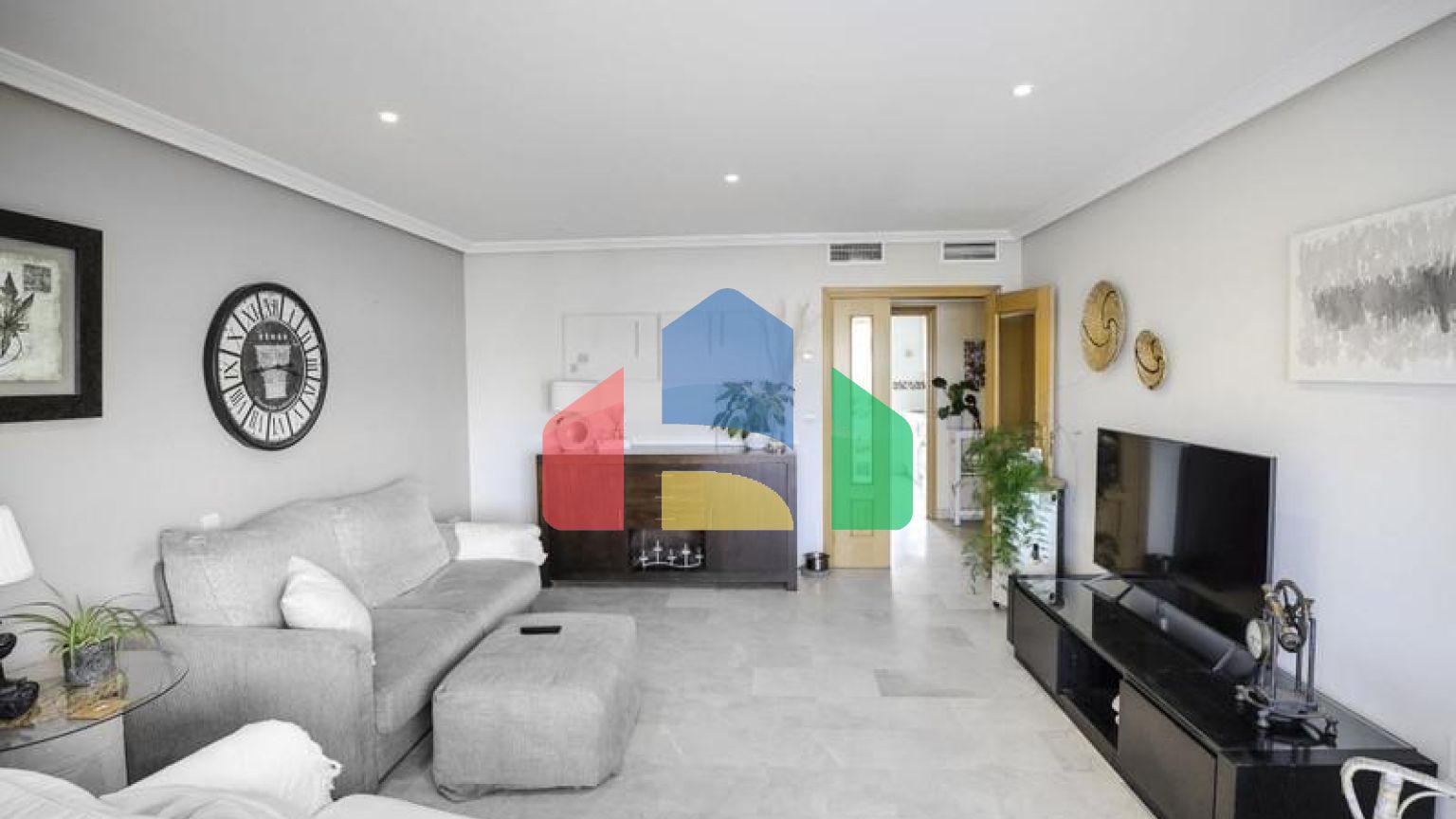 Пентхаус на продажу в Эстепоне.