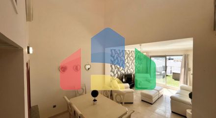 Двухуровневый пентхаус на продажу в Эстепоне.