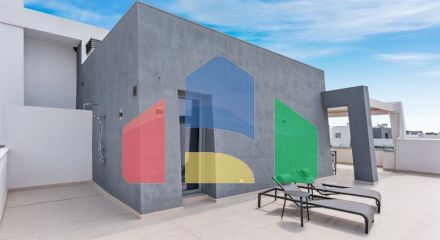 Представляем уникальный пентхаус, расположенный в одном из лучших мест в новом комплексе Сельво, на Новой Золотой Миле в Эстепоне.