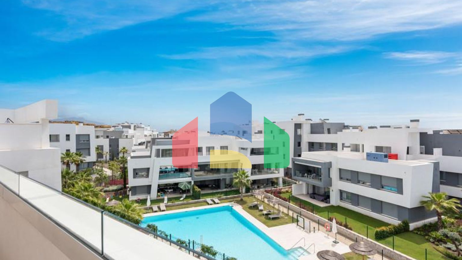 Представляем уникальный пентхаус, расположенный в одном из лучших мест в новом комплексе Сельво, на Новой Золотой Миле в Эстепоне.