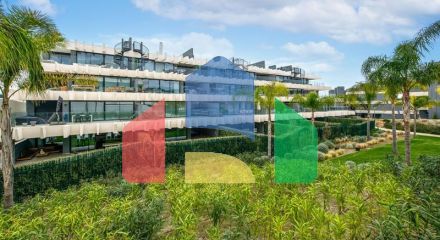 Продается новая квартира на первом этаже в частном поселке, Эстепона.