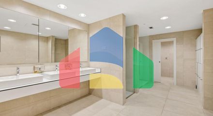 Продается новая квартира на первом этаже в частном поселке, Эстепона.