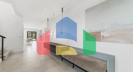 Современный андалузский роскошный уход Современный андалузский роскошный уход