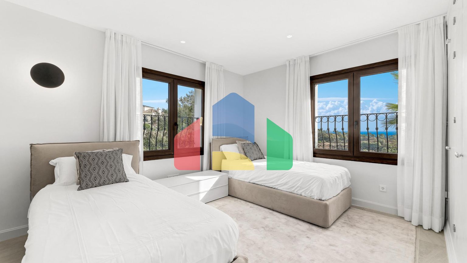 Современный андалузский роскошный уход