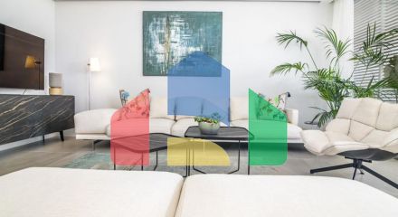 Exclusive apartment in a beachfront urbanization with 3 bedrooms ready to move into in Estepona.