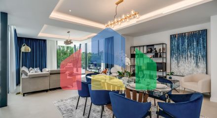 Роскошная вилла на первой линии поля для гольфа с непревзойденными удобствами и потрясающими видами в Эль Кампанарио