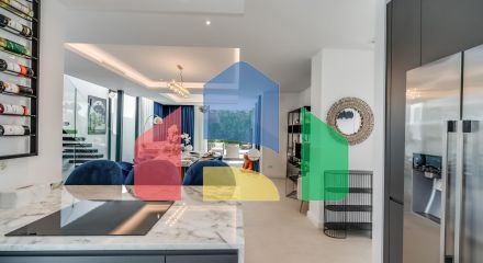 Роскошная вилла на первой линии поля для гольфа с непревзойденными удобствами и потрясающими видами в Эль Кампанарио