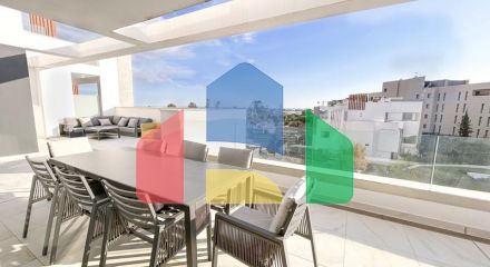 Пентхаус на продажу в Эстепоне Пентхаус на продажу в Эстепоне