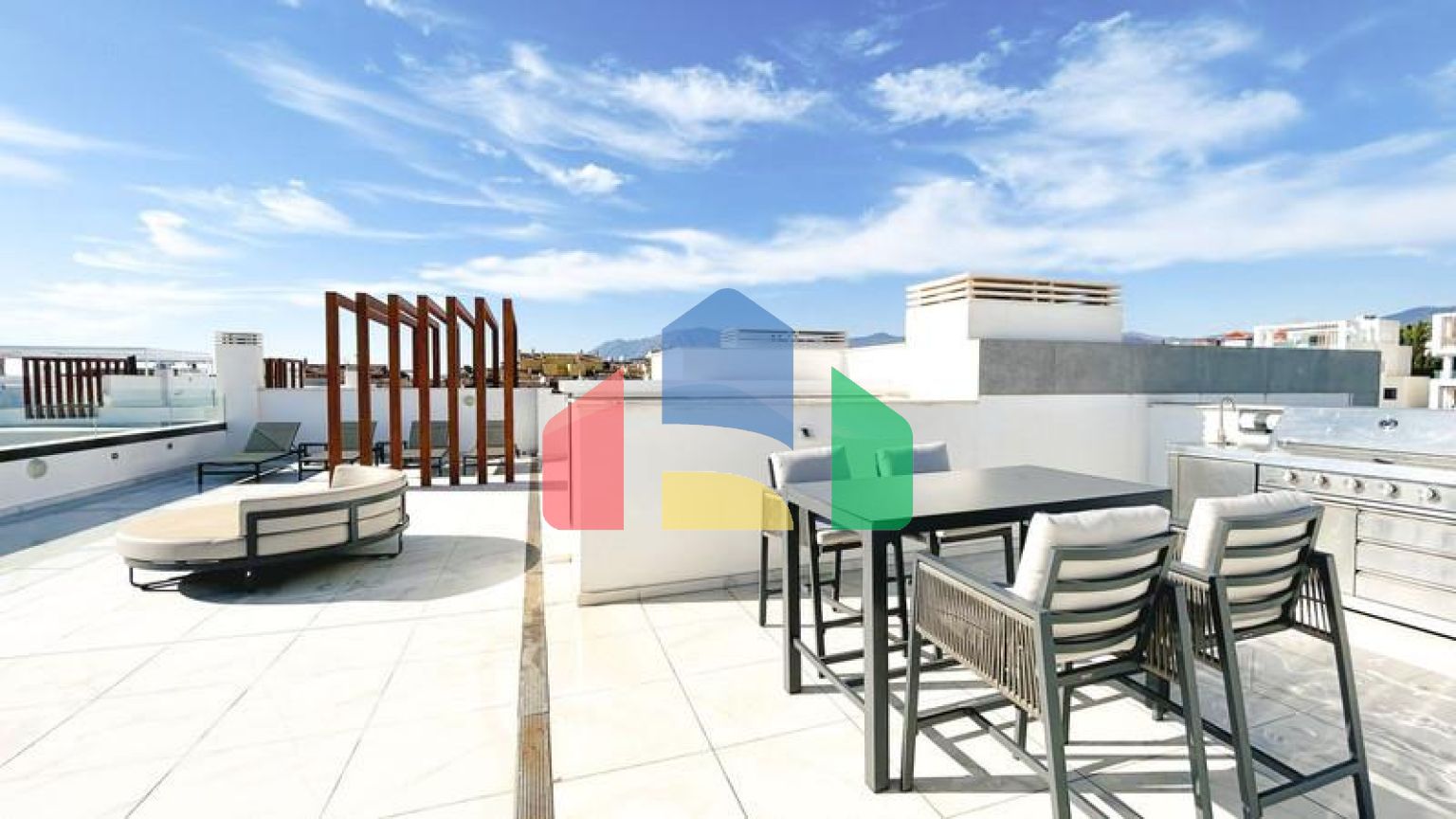 Пентхаус на продажу в Эстепоне