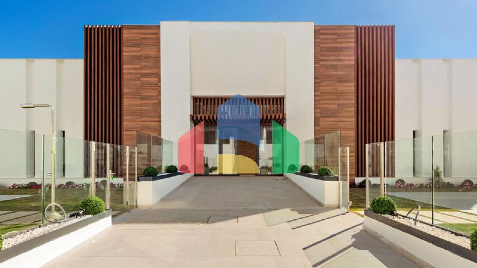 Эта квартира расположена в престижном кондоминиуме Mirador de Estepona.