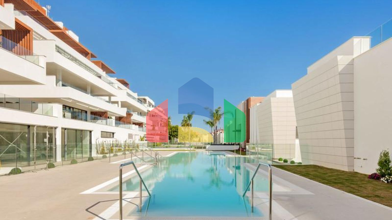 Эта квартира расположена в престижном кондоминиуме Mirador de Estepona.